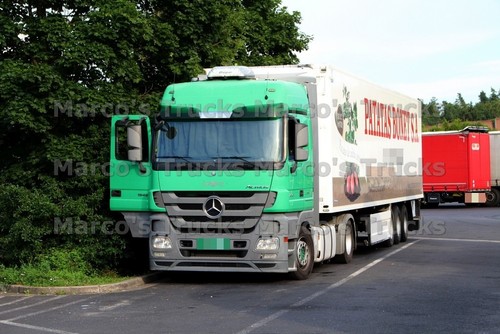 Foto camion mercedes benz - foto,